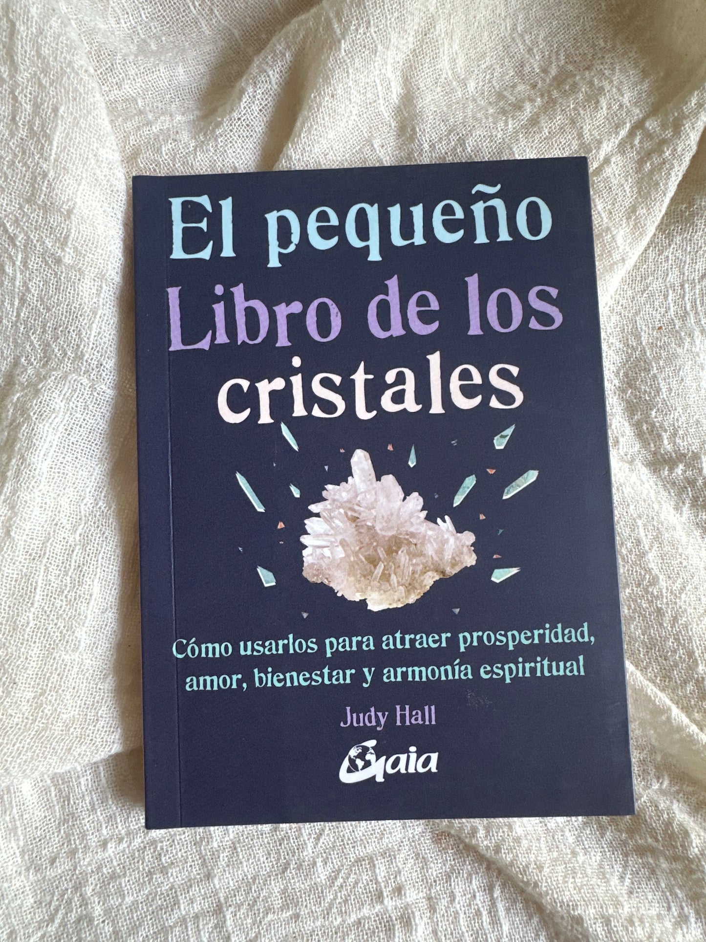 El pequeño libro de los cristales
